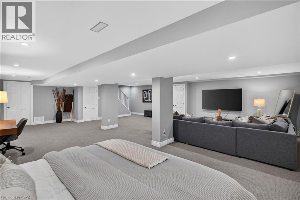 4461 Tremineer Avenue, Burlington, Ontario