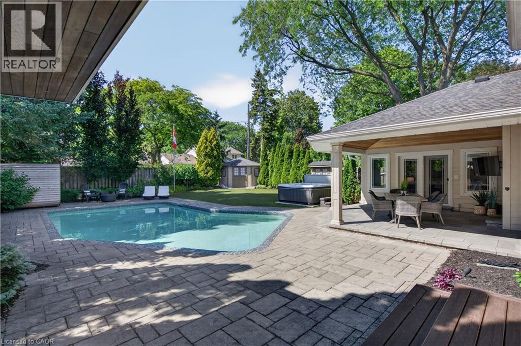 4461 Tremineer Avenue, Burlington, Ontario