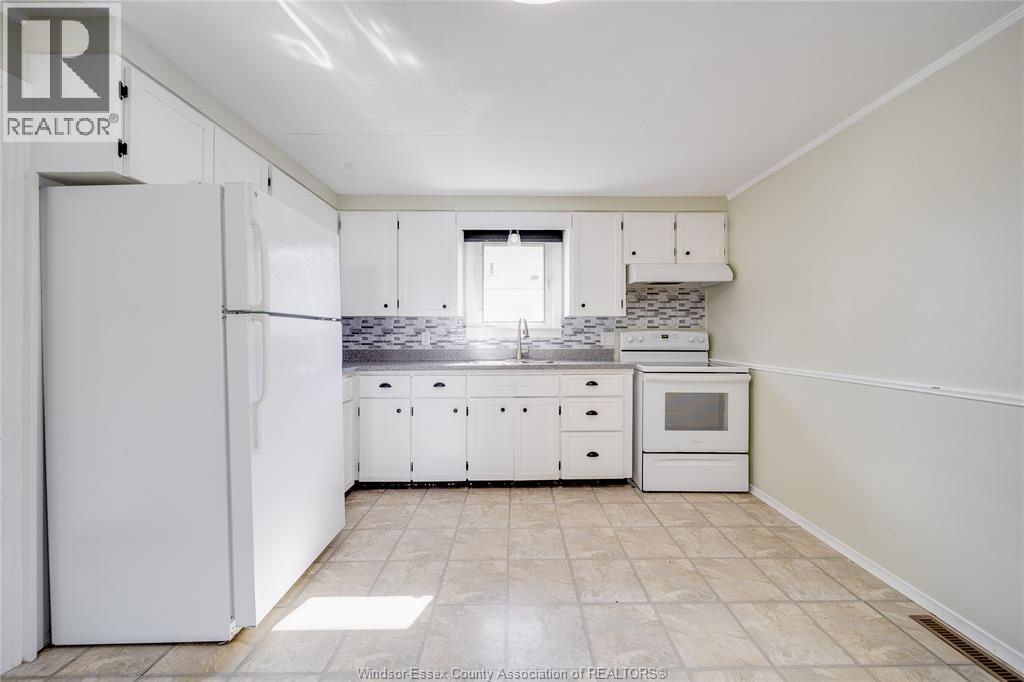 52 Prospect Street, Tilbury, Ontario