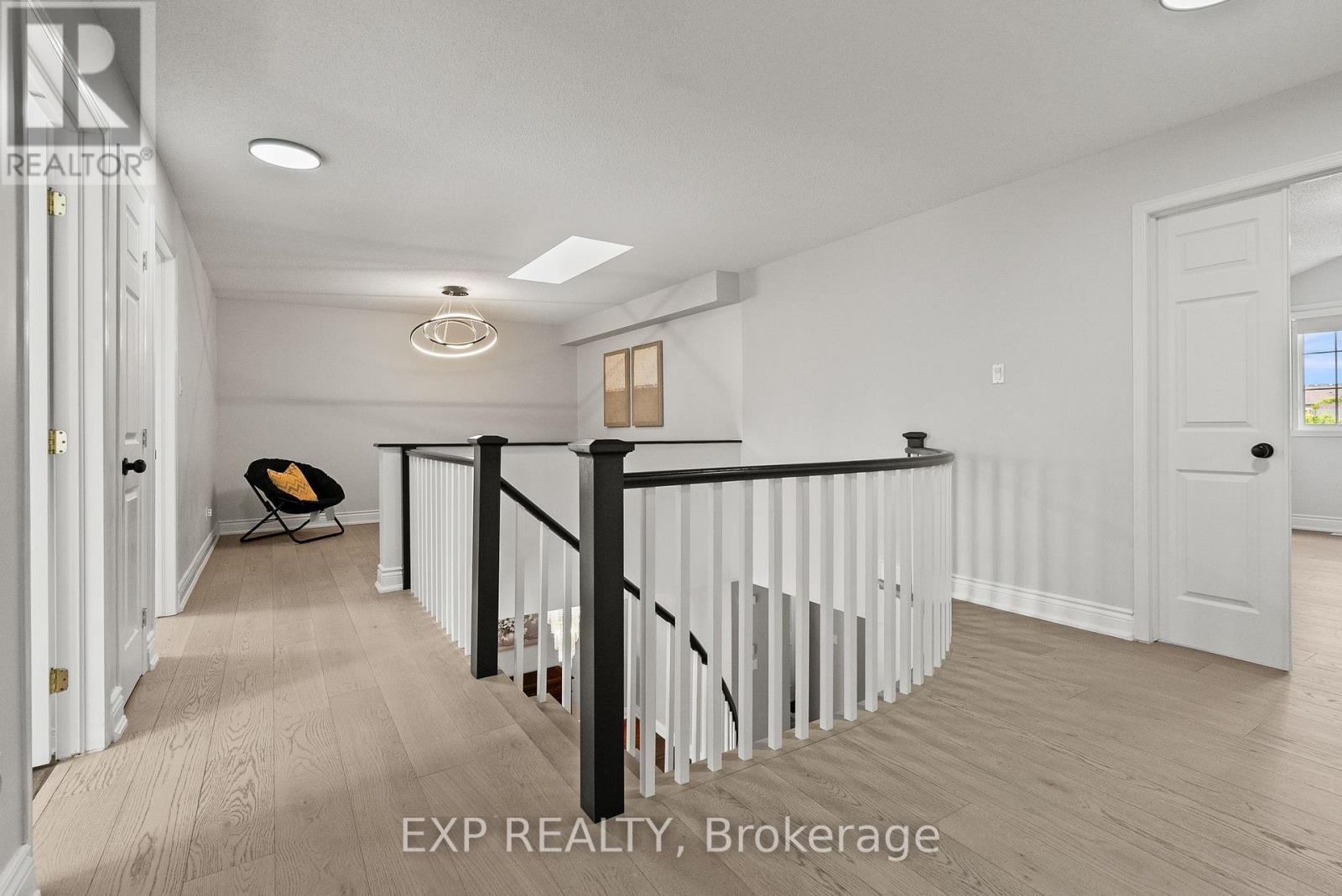 112 Redcliff Avenue, Ottawa, Ontario