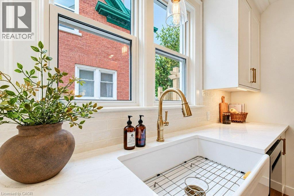 22 Whitney Place, Kitchener, Ontario