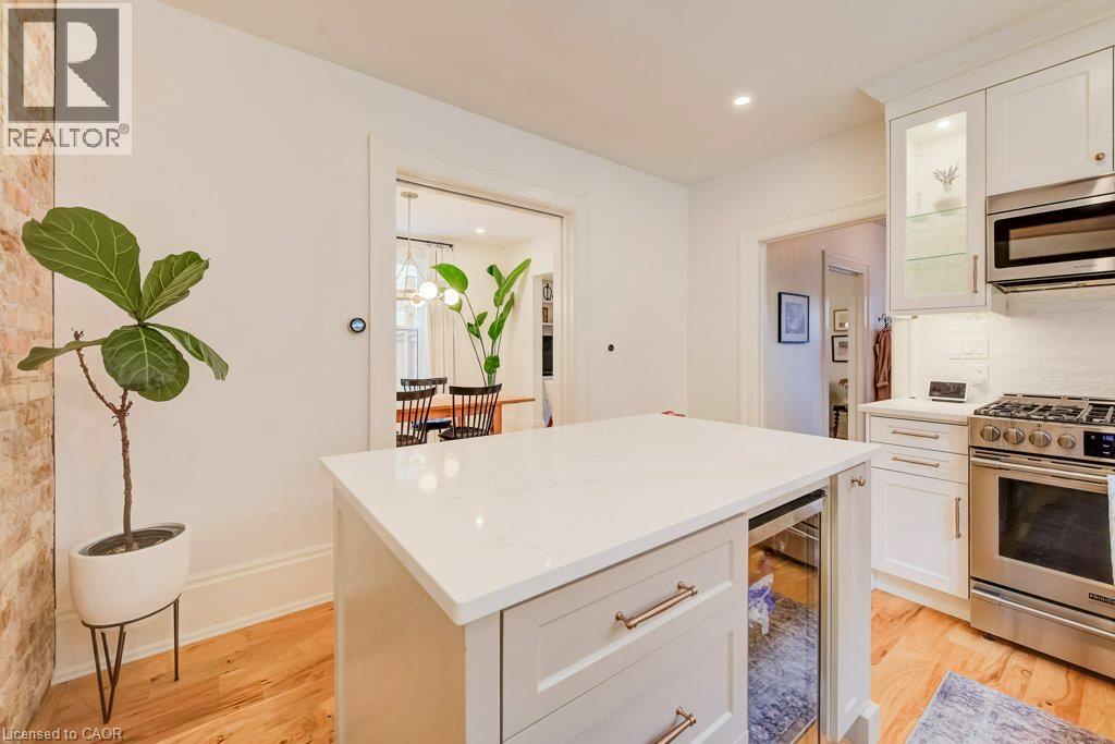 22 Whitney Place, Kitchener, Ontario