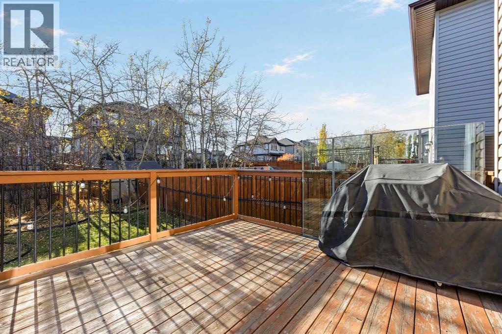 203 St Moritz Drive Sw, Calgary, Alberta