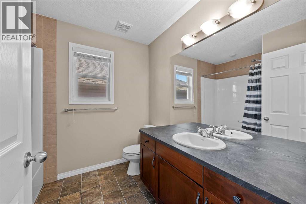 203 St Moritz Drive Sw, Calgary, Alberta