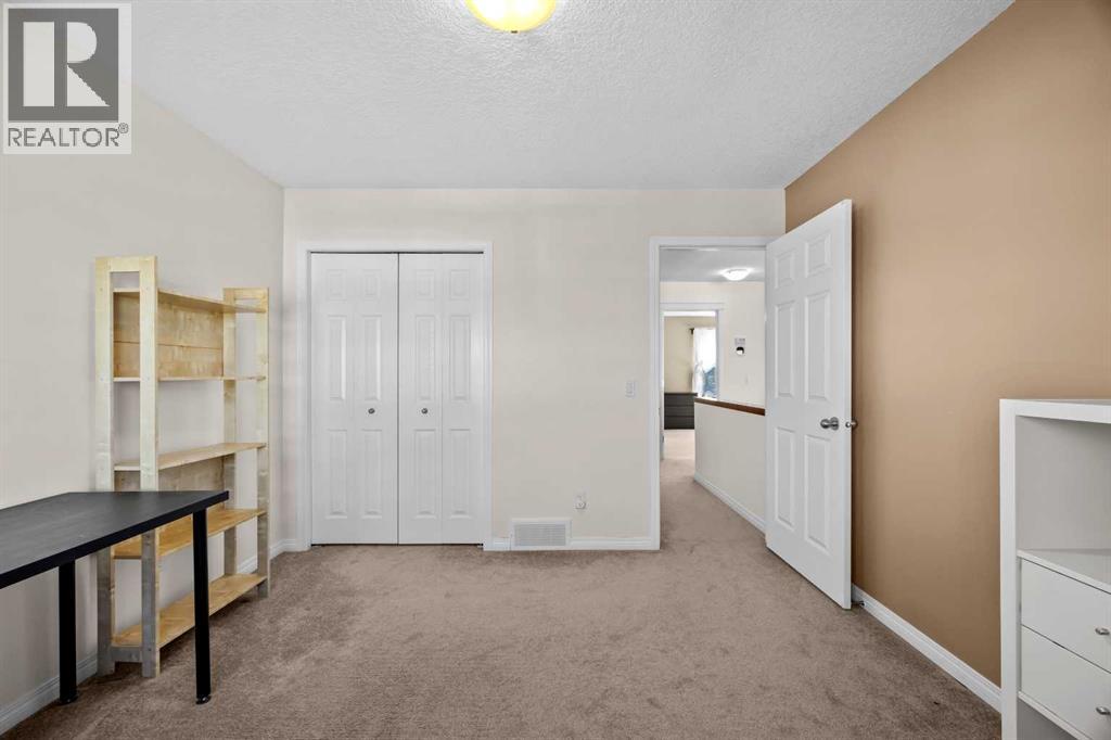 203 St Moritz Drive Sw, Calgary, Alberta