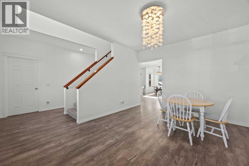 203 St Moritz Drive Sw, Calgary, Alberta