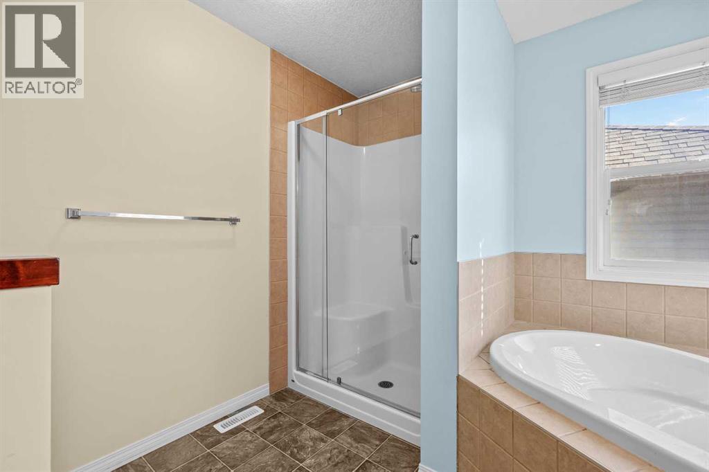 203 St Moritz Drive Sw, Calgary, Alberta