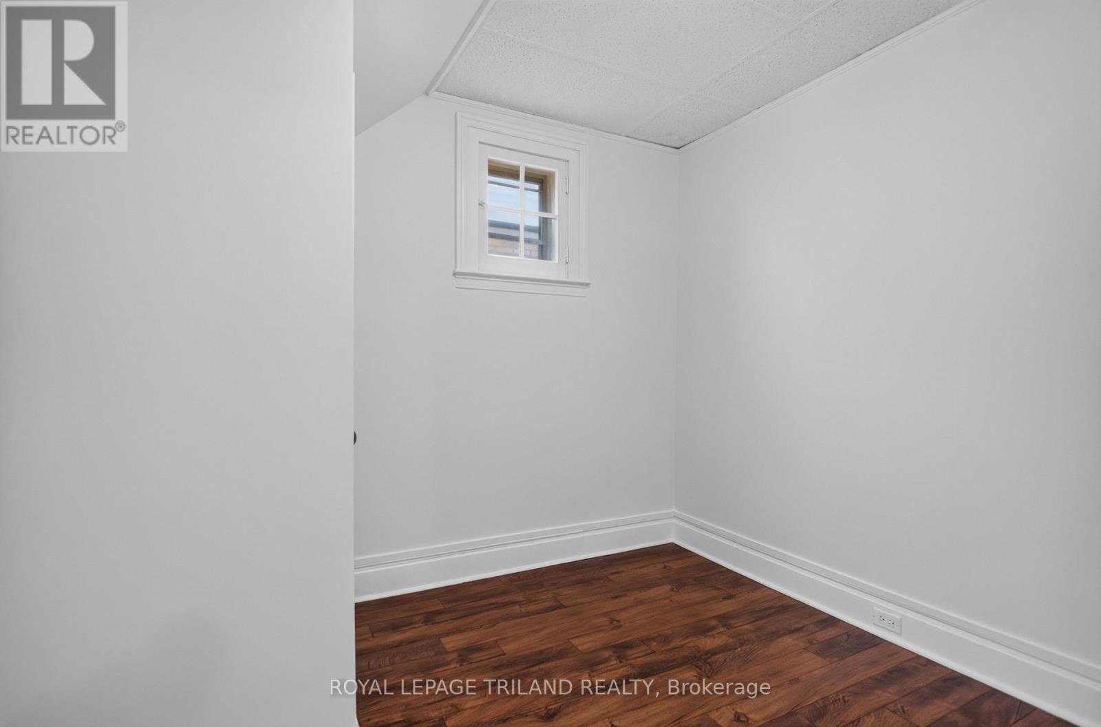 2.5 Antrim Street, St. Thomas, Ontario
