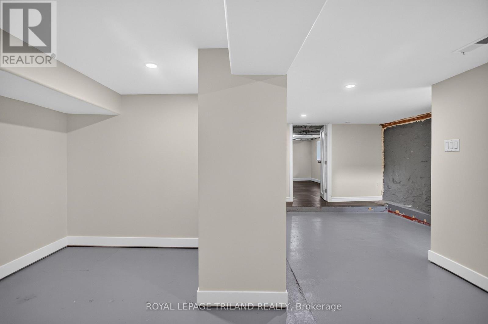 2.5 Antrim Street, St. Thomas, Ontario