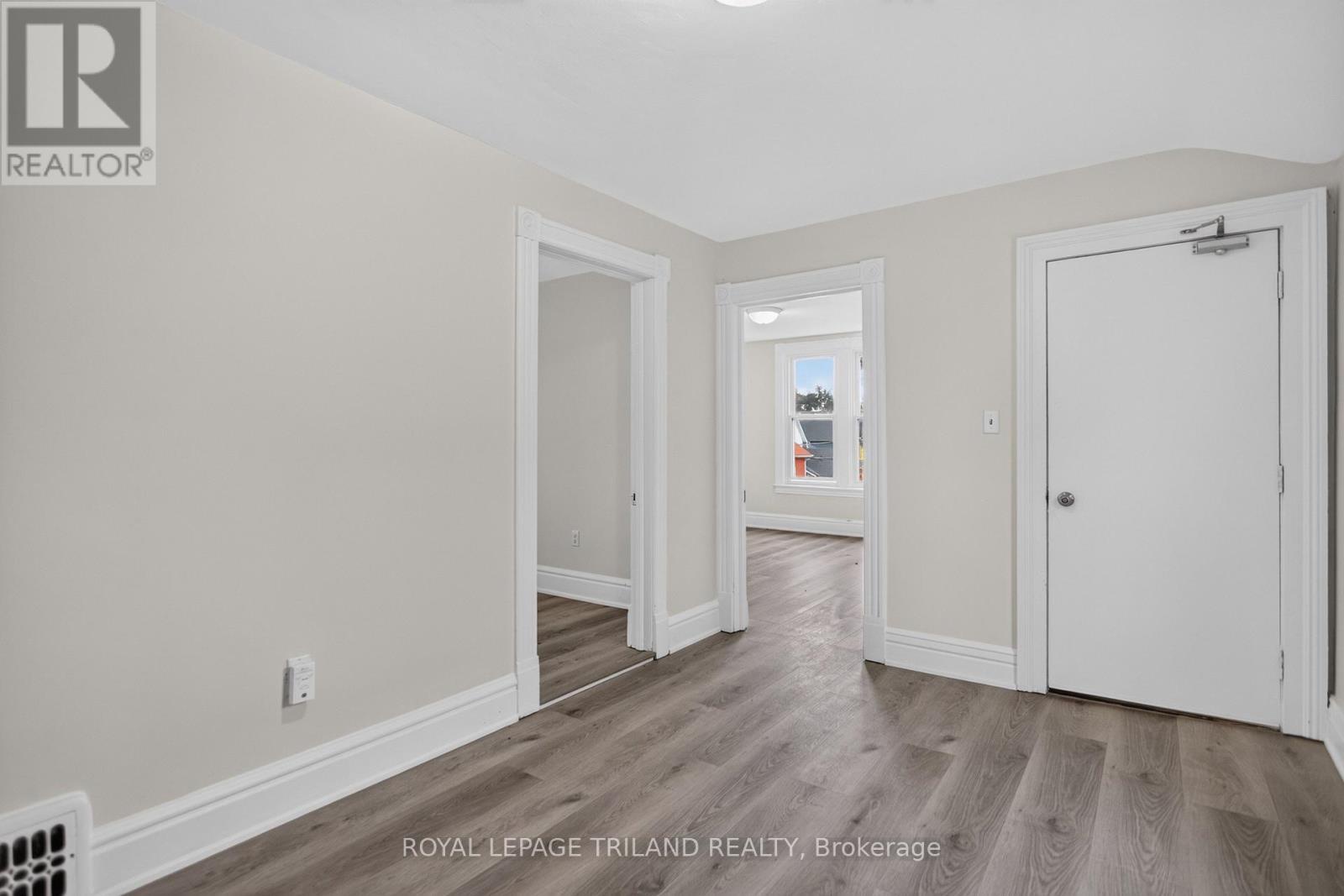 2.5 Antrim Street, St. Thomas, Ontario
