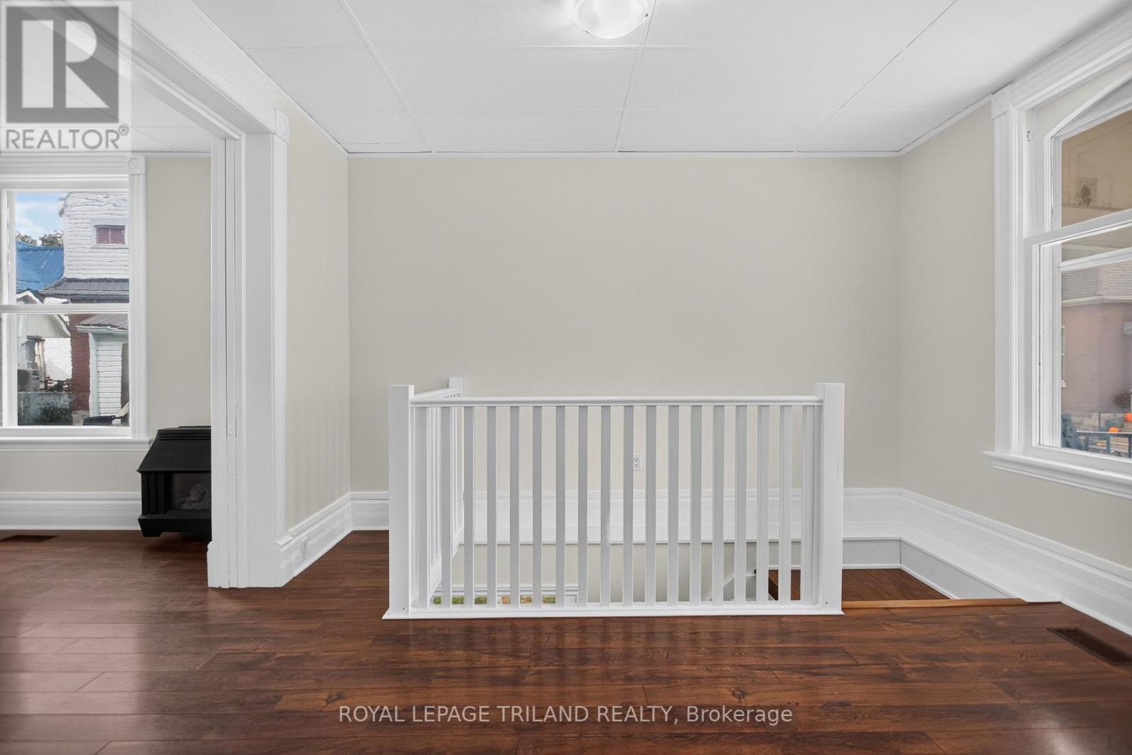2.5 Antrim Street, St. Thomas, Ontario