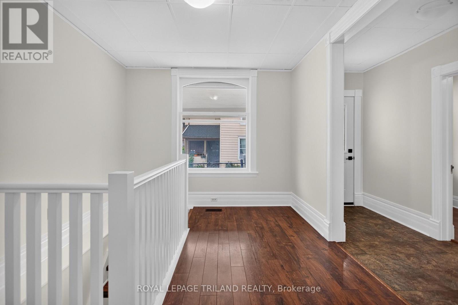 2.5 Antrim Street, St. Thomas, Ontario