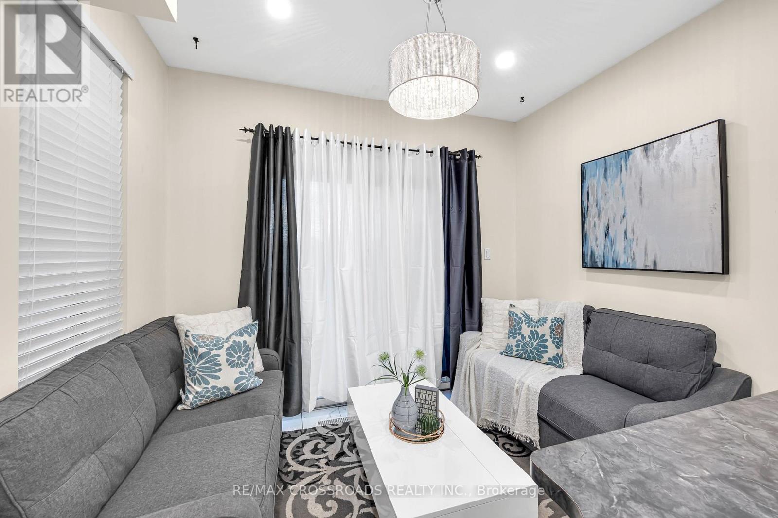 592a Danforth Road, Toronto (clairlea-birchmount), Ontario