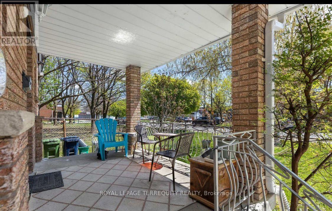 1052 Glengrove Avenue, Toronto (yorkdale-glen Park), Ontario