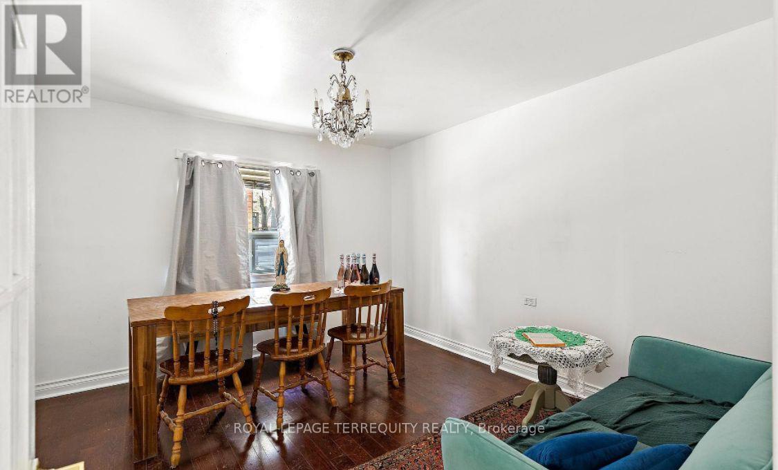 1052 Glengrove Avenue, Toronto (yorkdale-glen Park), Ontario
