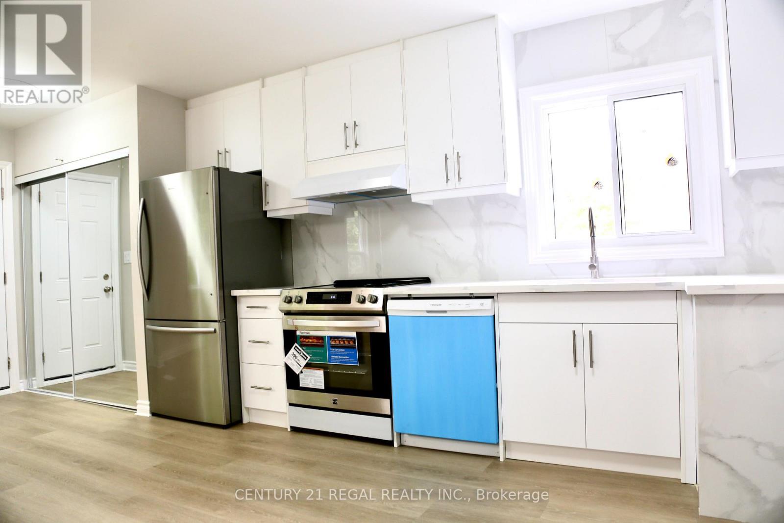 987 Victoria Park Avenue, Toronto (clairlea-birchmount), Ontario