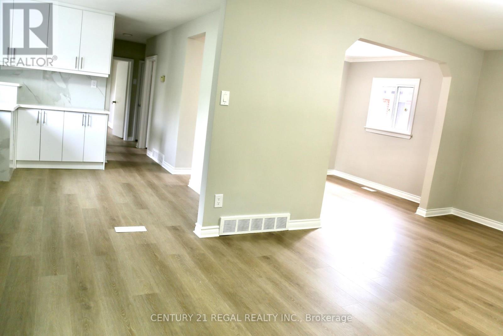 987 Victoria Park Avenue, Toronto (clairlea-birchmount), Ontario