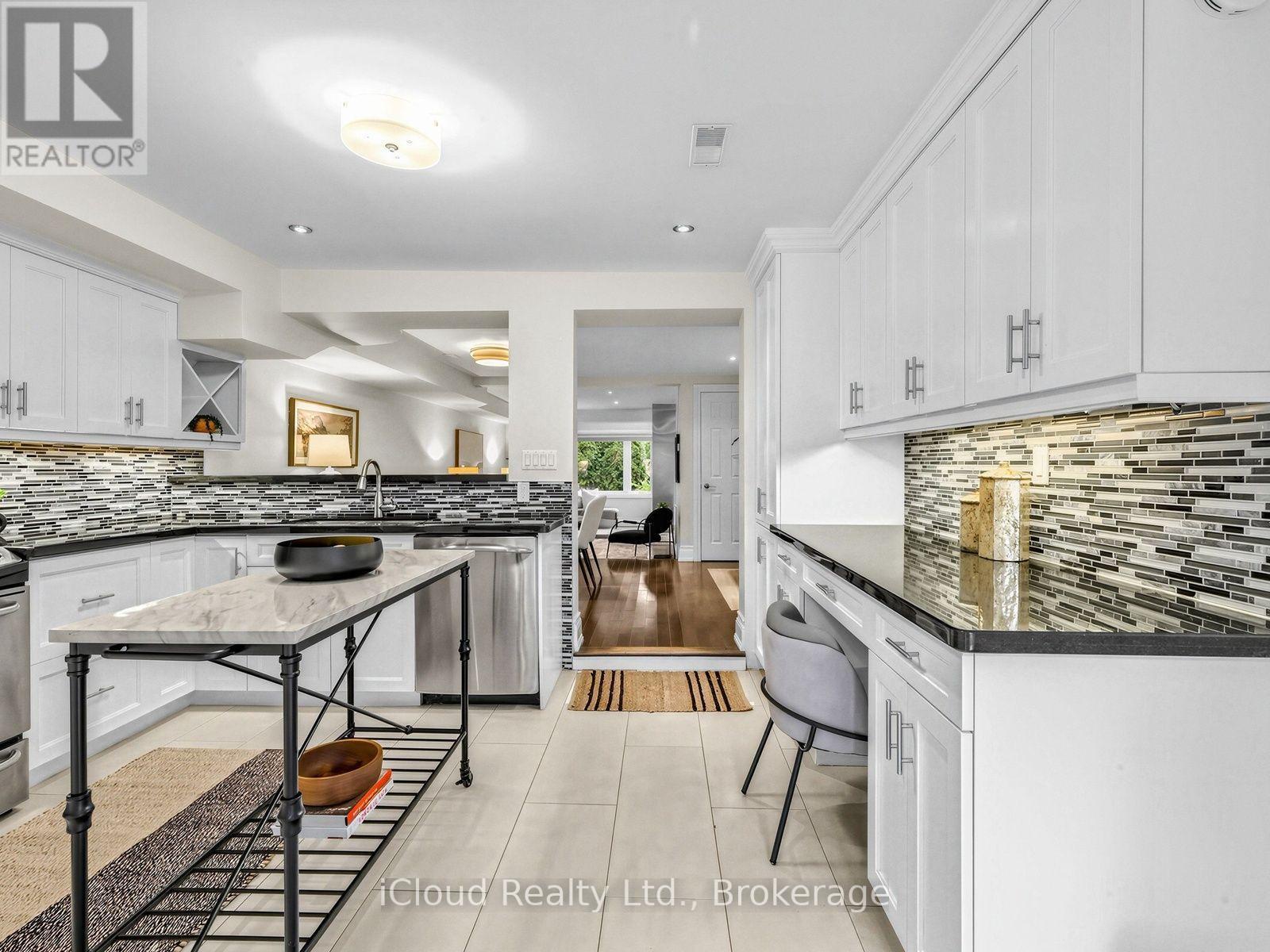 54 Arundel Avenue, Toronto (playter Estates-danforth), Ontario