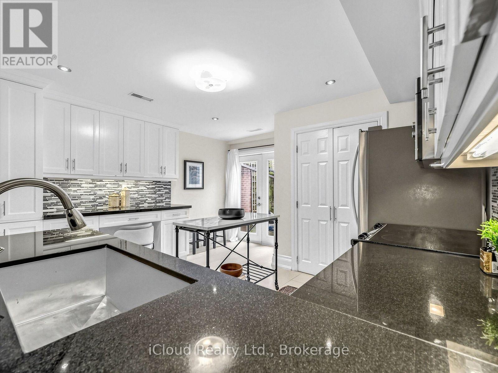 54 Arundel Avenue, Toronto (playter Estates-danforth), Ontario