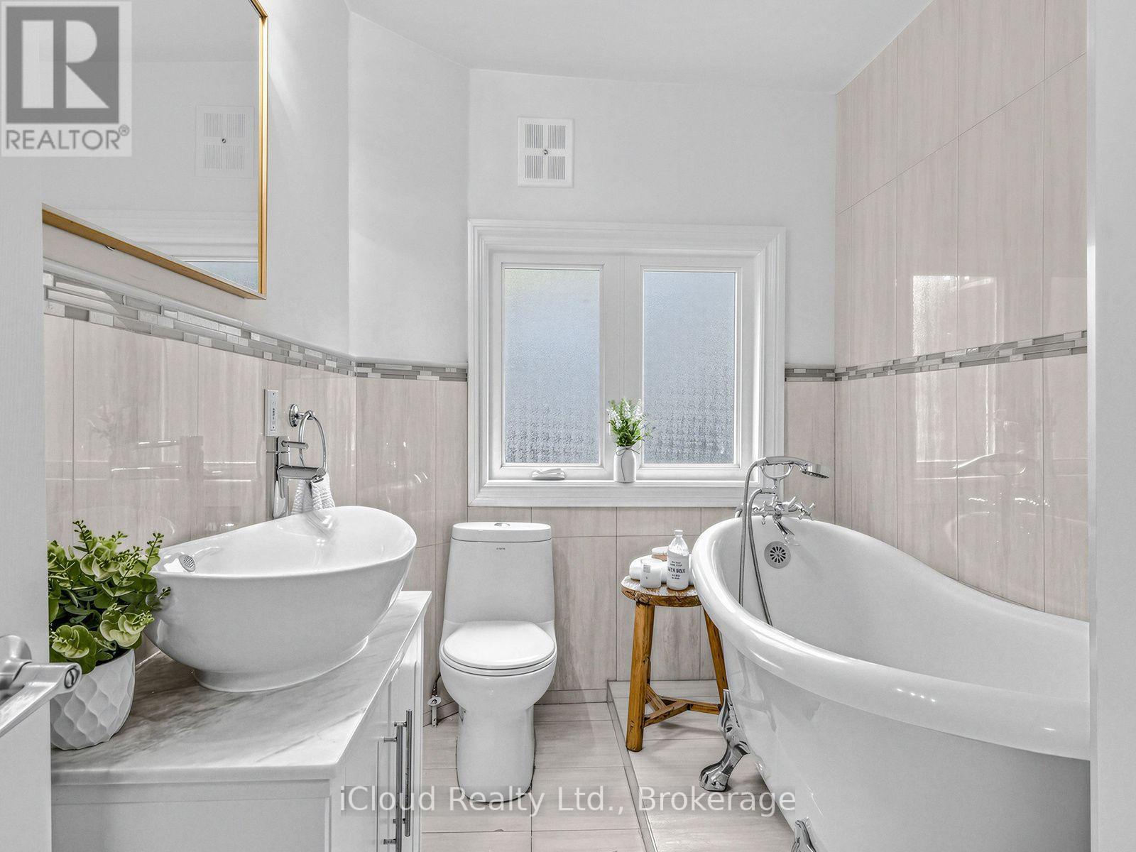 54 Arundel Avenue, Toronto (playter Estates-danforth), Ontario