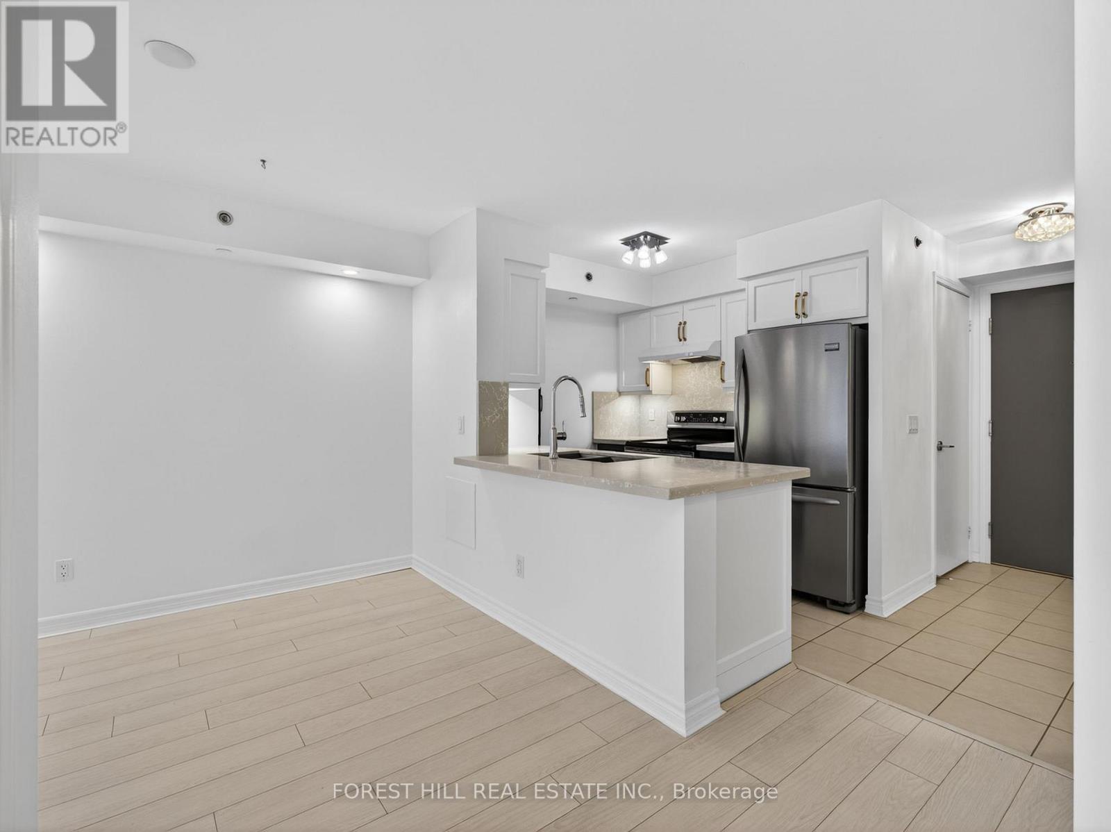 224 - 35 Saranac Boulevard, Toronto (englemount-lawrence), Ontario