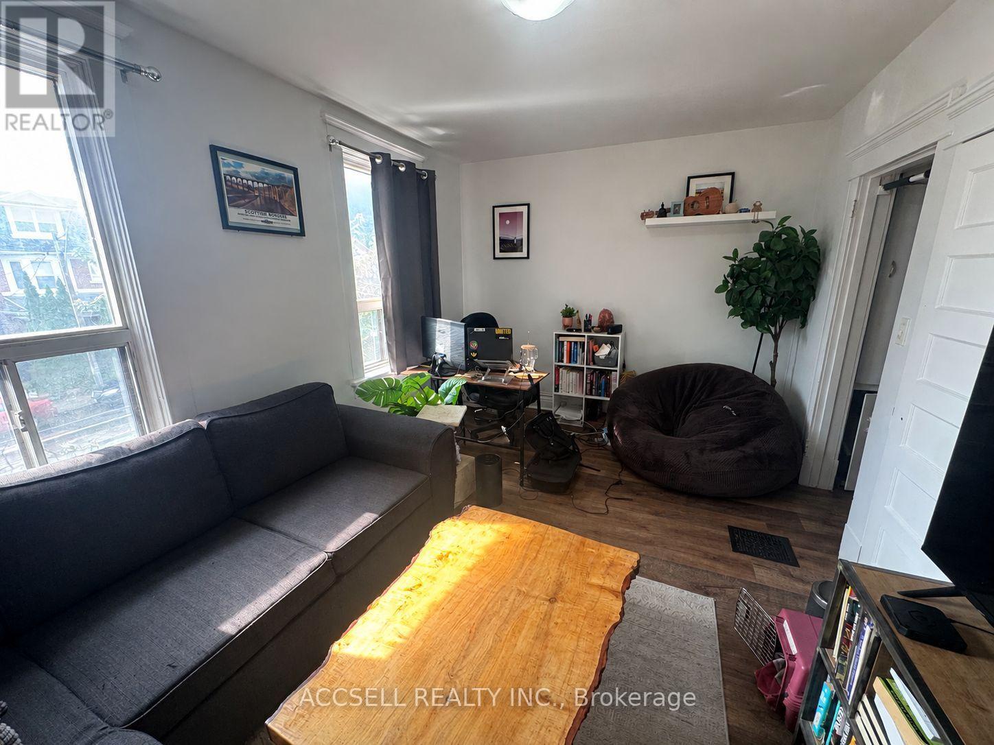 325 Greenwood Avenue, Toronto (greenwood-coxwell), Ontario