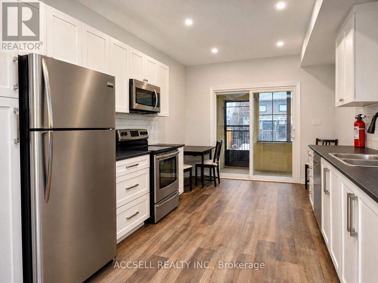 325 Greenwood Avenue, Toronto (greenwood-coxwell), Ontario