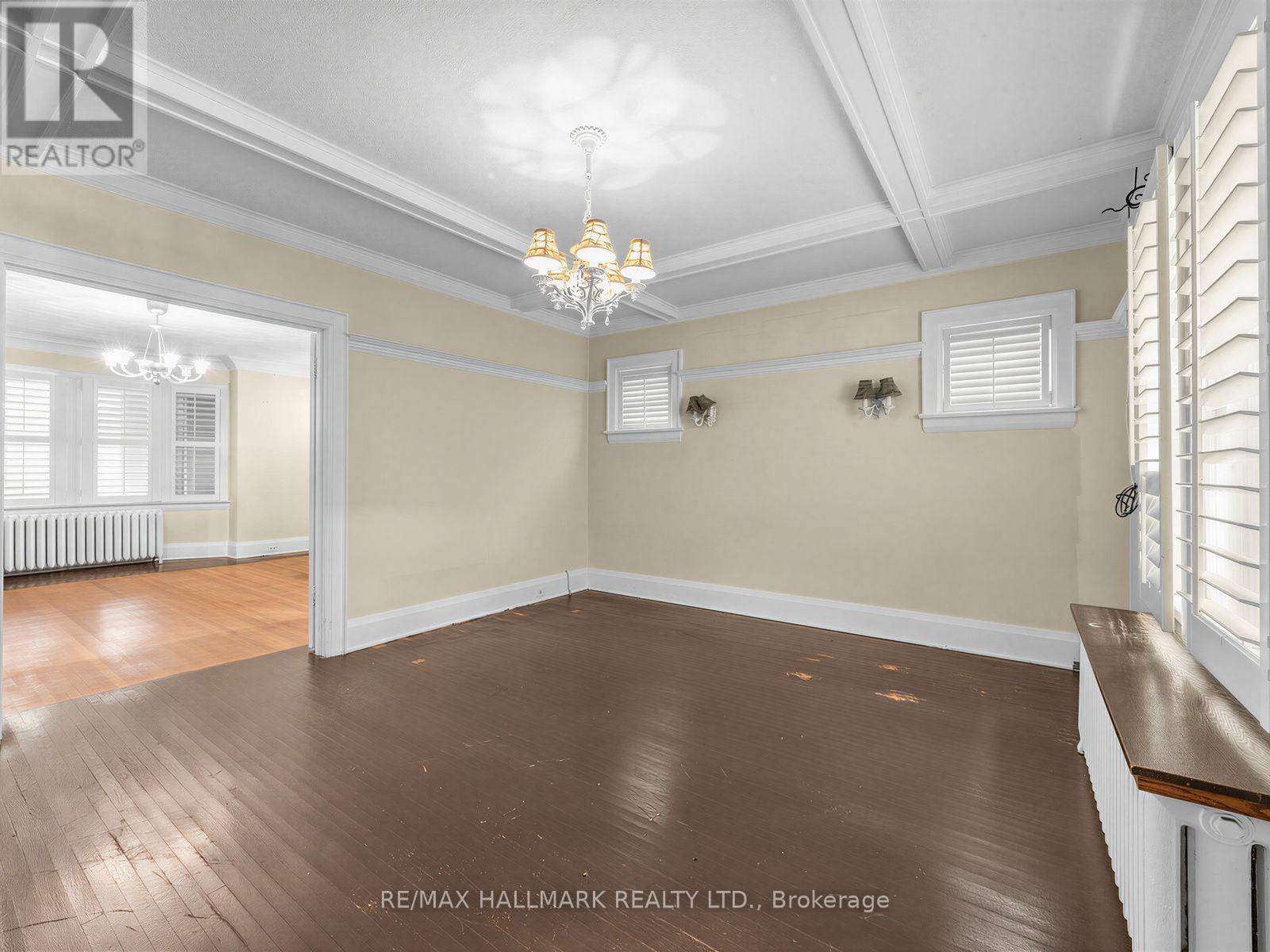 7 Humberview Crescent, Toronto (weston), Ontario