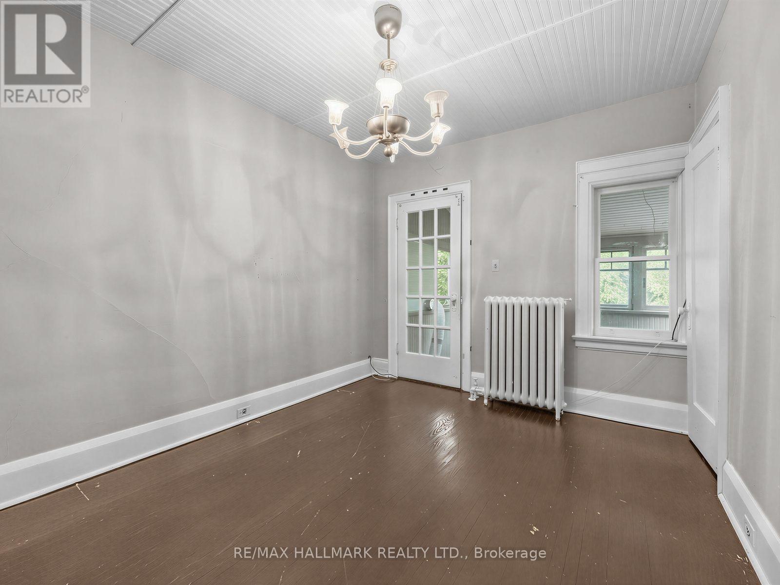 7 Humberview Crescent, Toronto (weston), Ontario