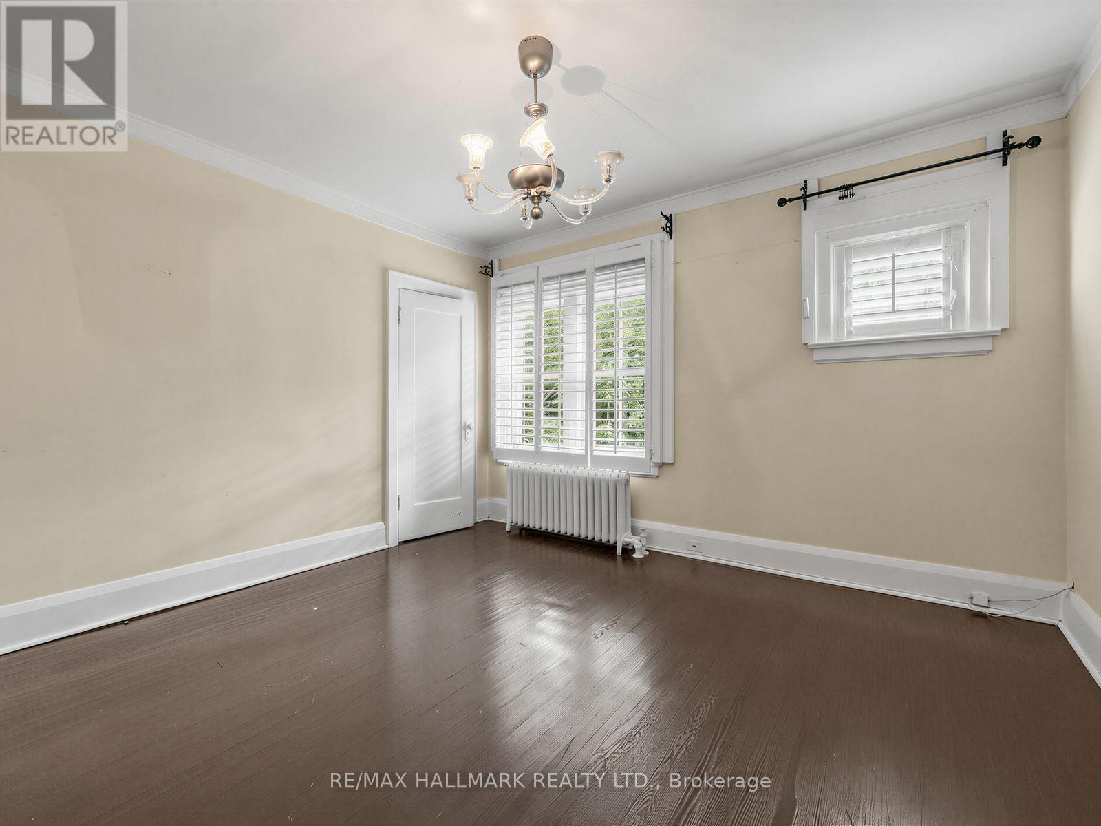 7 Humberview Crescent, Toronto (weston), Ontario