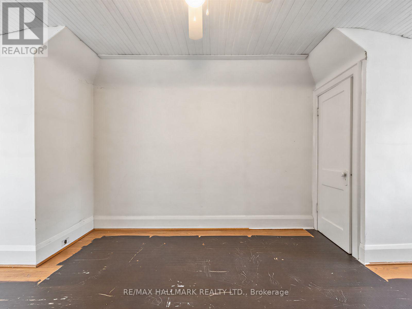 7 Humberview Crescent, Toronto (weston), Ontario