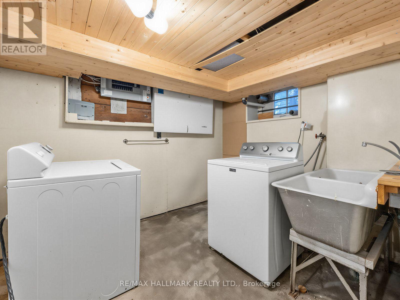 7 Humberview Crescent, Toronto (weston), Ontario