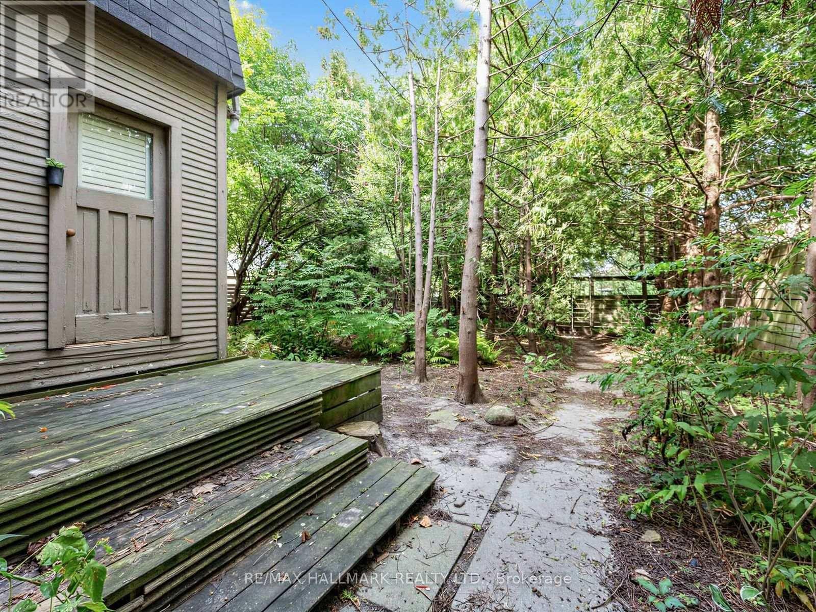7 Humberview Crescent, Toronto (weston), Ontario