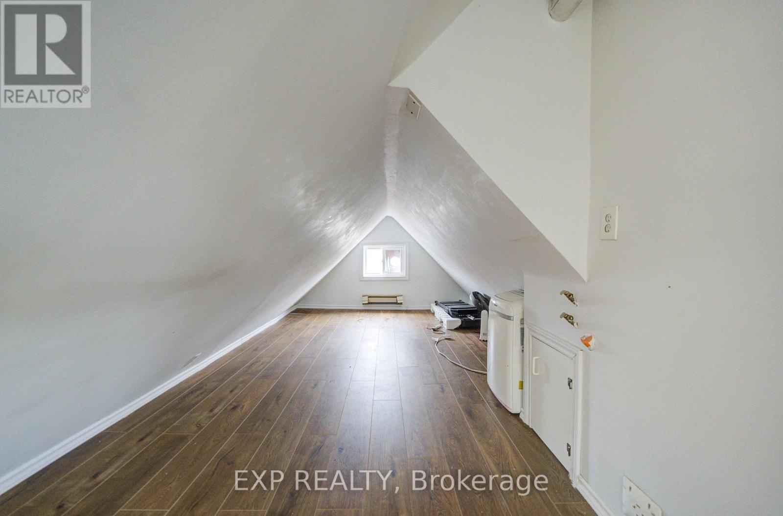 170 Wallace Avenue, Toronto (dovercourt-wallace Emerson-junction), Ontario