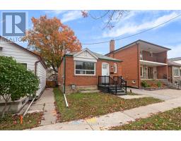 11 VIMY AVENUE