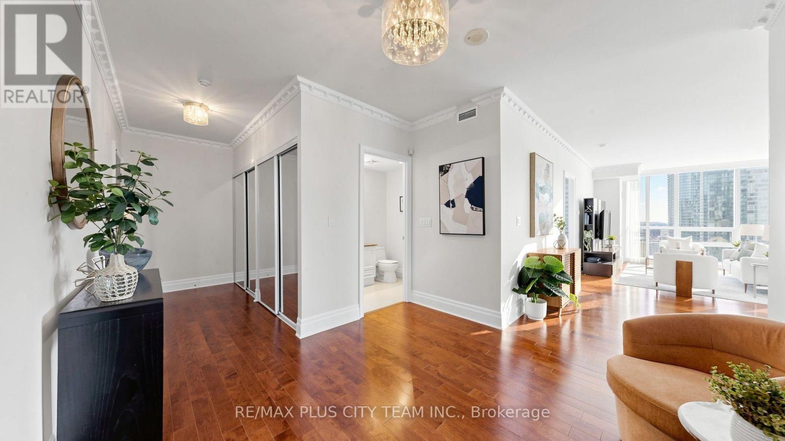 4302 - 16 Harbour Street, Toronto (waterfront Communities), Ontario