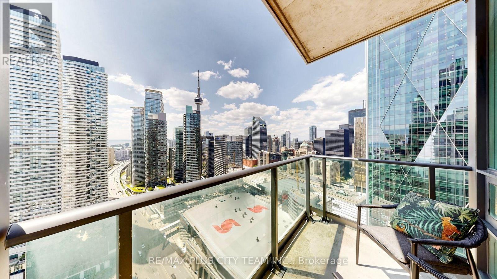 4302 - 16 Harbour Street, Toronto (waterfront Communities), Ontario