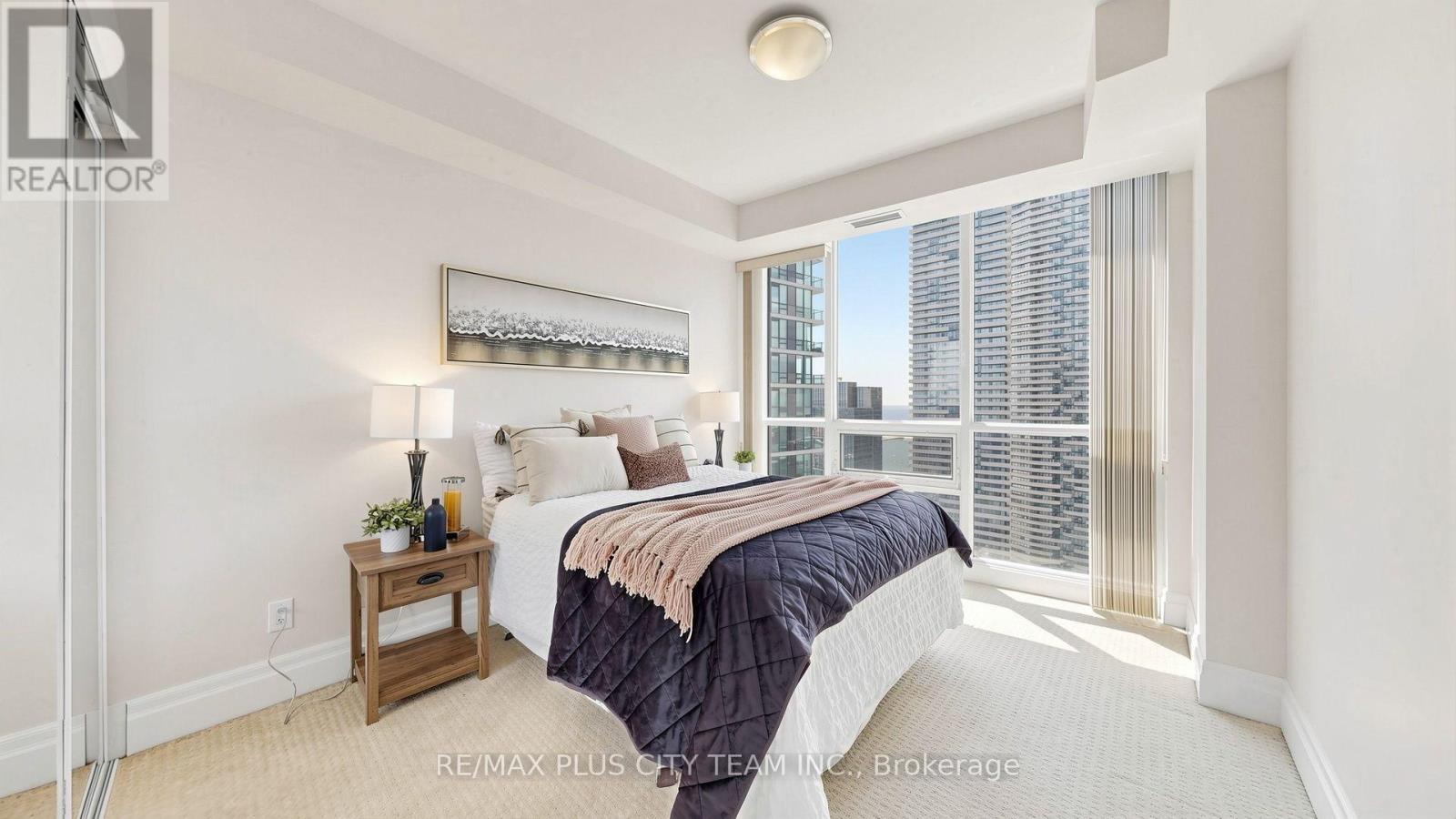 4302 - 16 Harbour Street, Toronto (waterfront Communities), Ontario