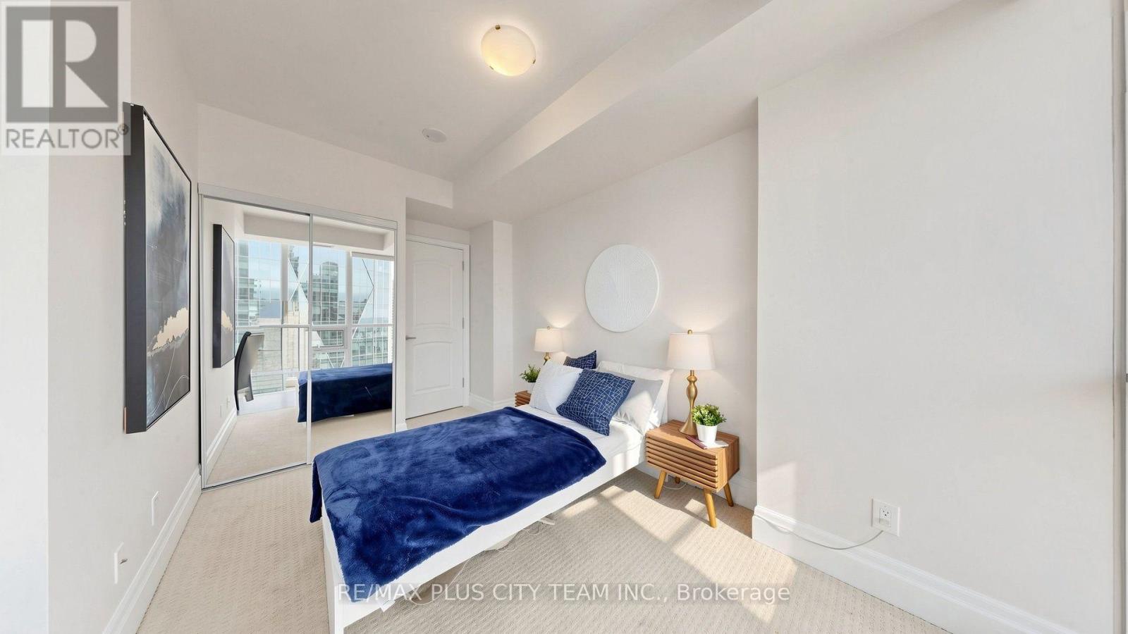 4302 - 16 Harbour Street, Toronto (waterfront Communities), Ontario