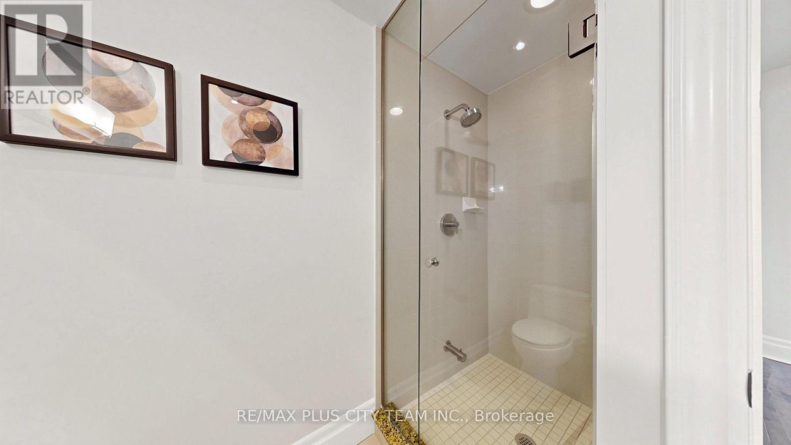4302 - 16 Harbour Street, Toronto (waterfront Communities), Ontario