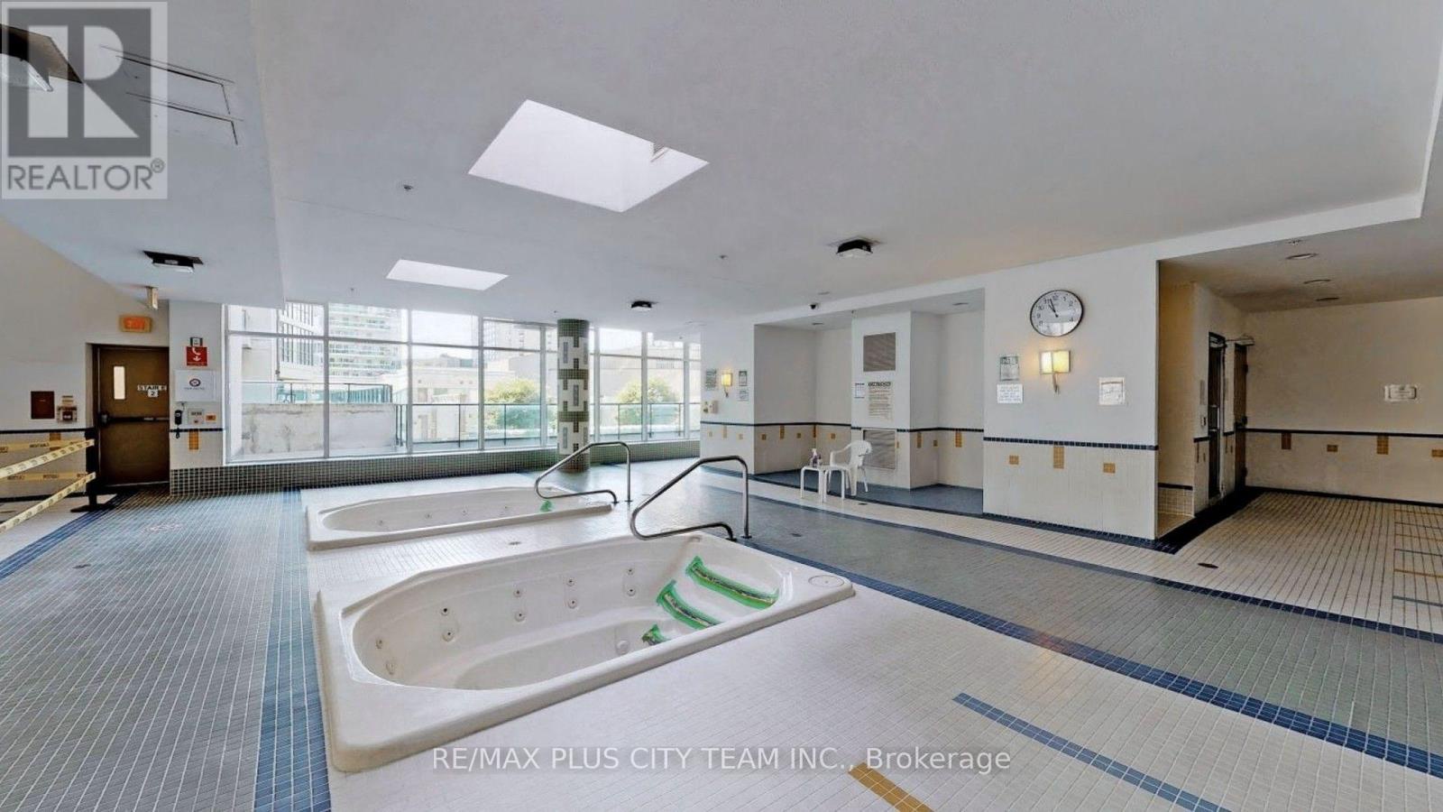 4302 - 16 Harbour Street, Toronto (waterfront Communities), Ontario