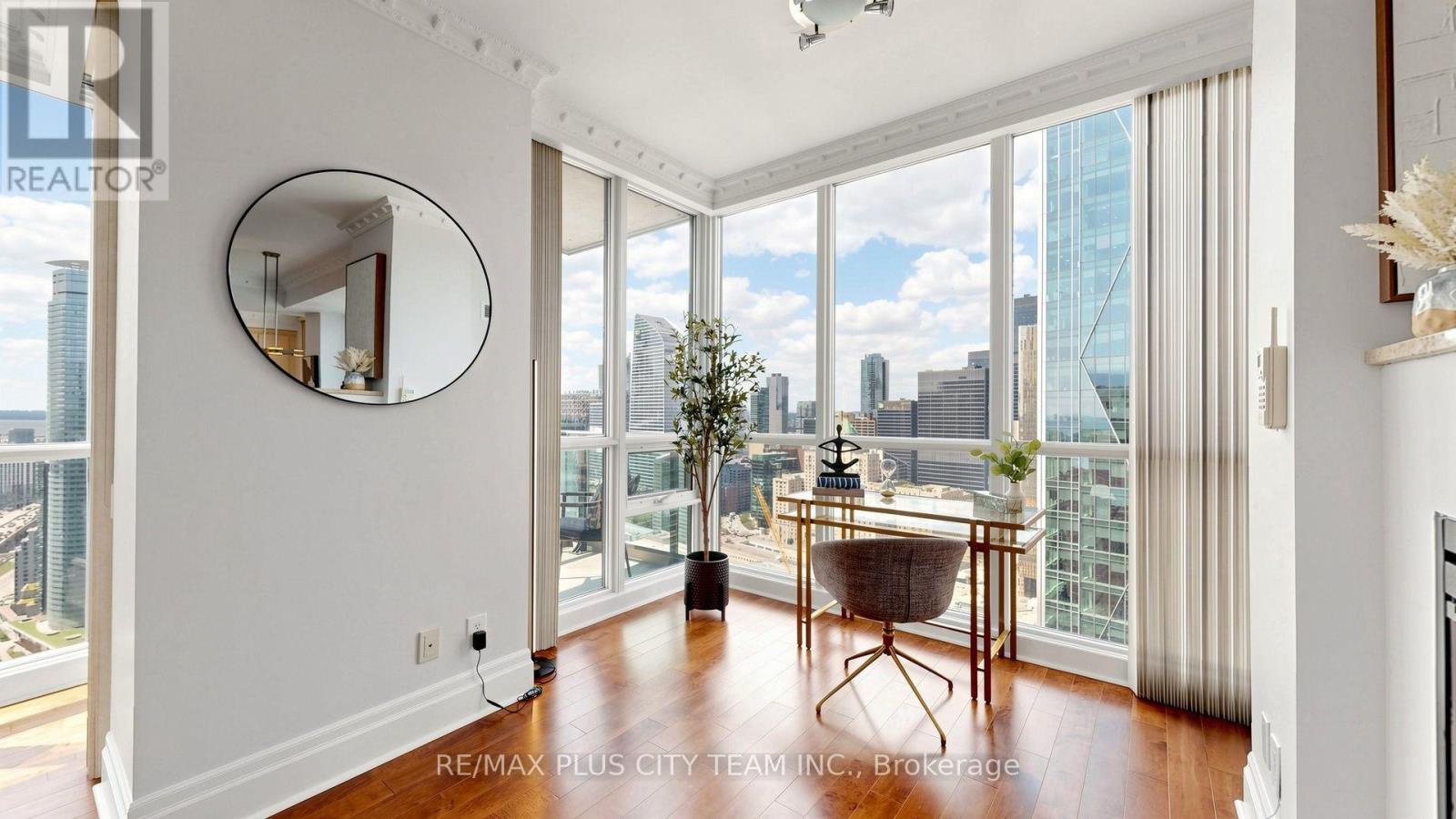 4302 - 16 Harbour Street, Toronto (waterfront Communities), Ontario