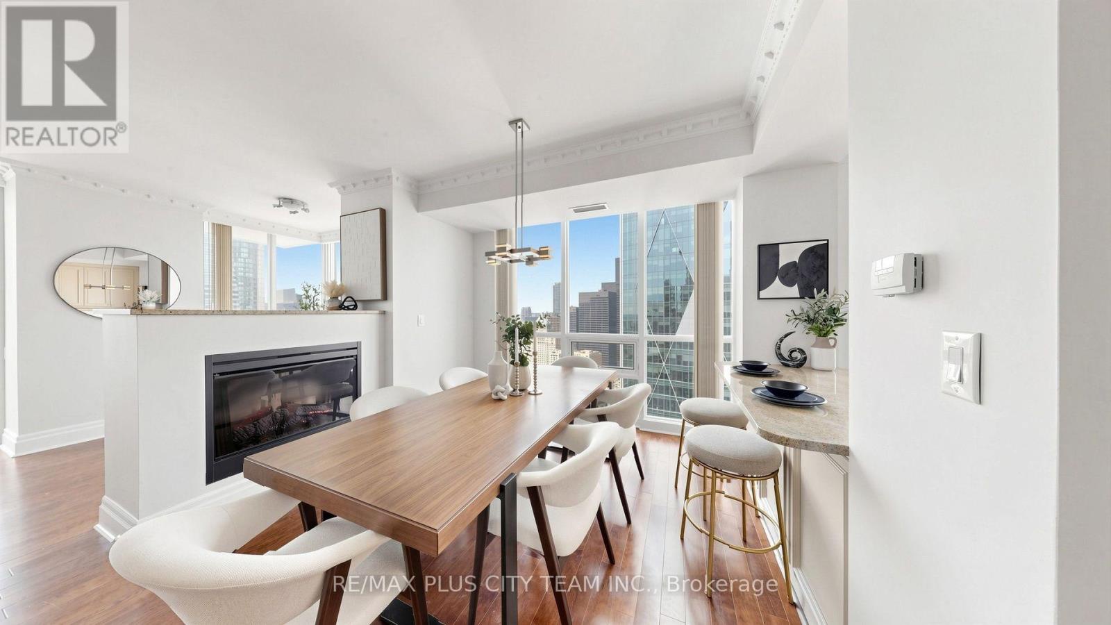 4302 - 16 Harbour Street, Toronto (waterfront Communities), Ontario