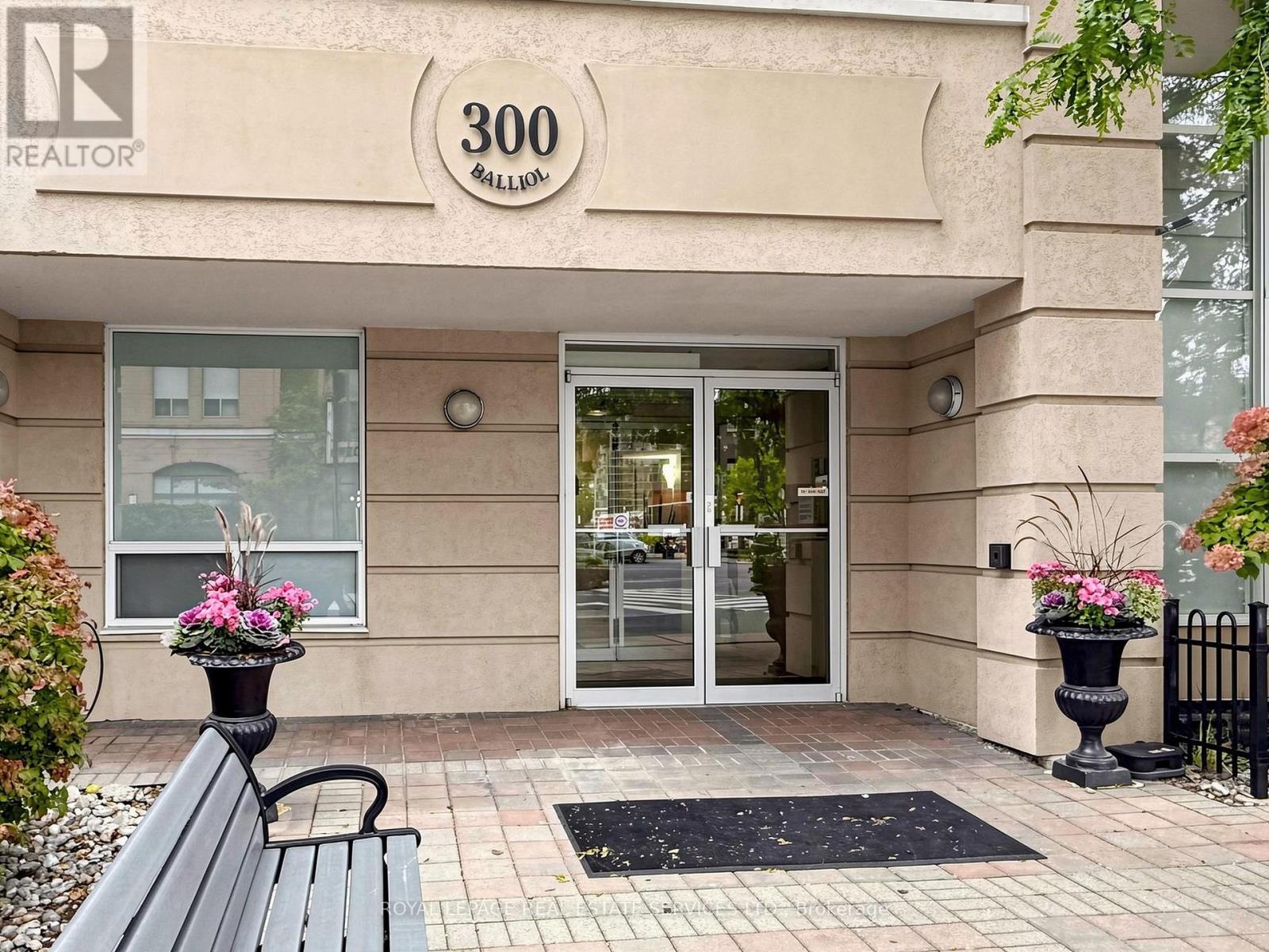 401 - 300 Balliol Street, Toronto (mount Pleasant West), Ontario