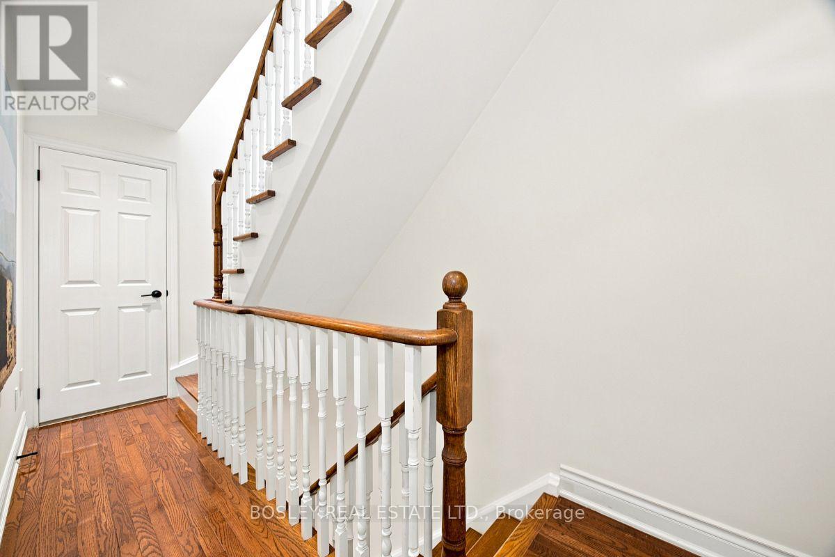 3 - 64 Old Mill Terrace, Toronto (stonegate-queensway), Ontario