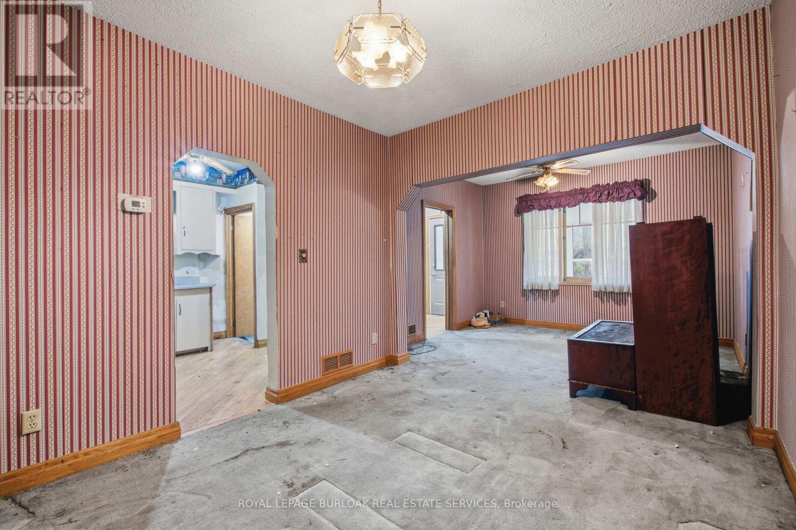 52 Craydon Avenue, Toronto (mount Dennis), Ontario