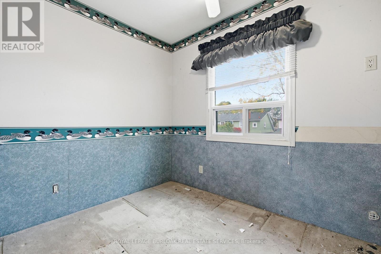 52 Craydon Avenue, Toronto (mount Dennis), Ontario
