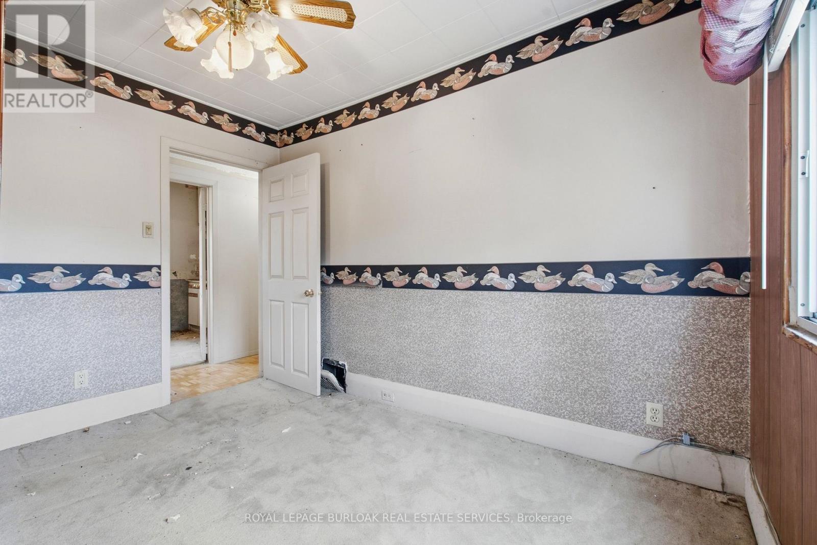 52 Craydon Avenue, Toronto (mount Dennis), Ontario