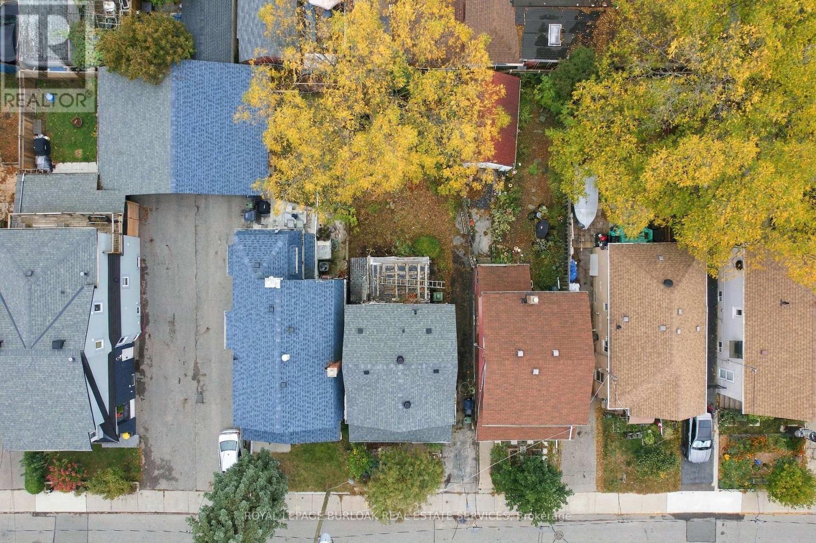 52 Craydon Avenue, Toronto (mount Dennis), Ontario