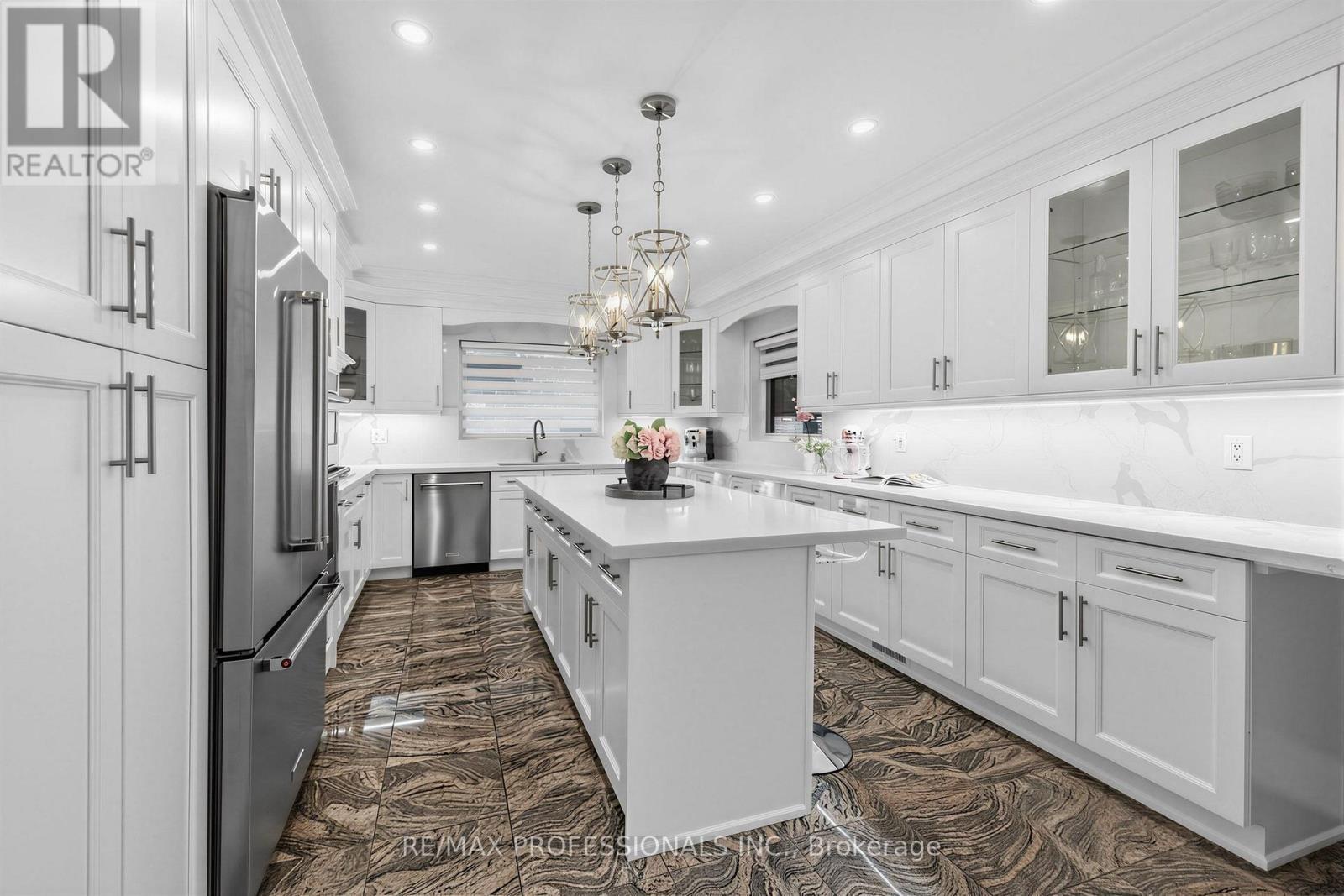 182 Gracefield Avenue, Toronto (rustic), Ontario